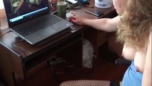 I love masturbating watching porn and while I bathe, I need cock