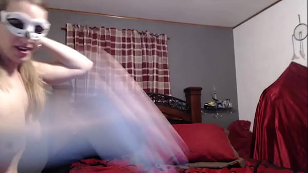 Masked Roxxxanne69