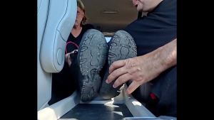 BIGGBUTT2XL FINDS SOME STINKY HOMELESS LADY FEET IN CHESTER PENNSYLVANIA