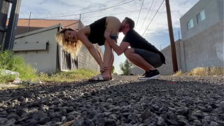 Public Pussy Eating & Car Sex