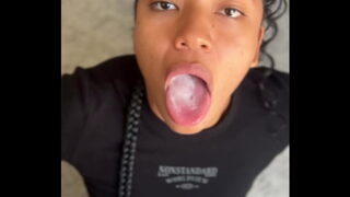 Cute brunette, my stepsister’s best friend comes in and gives a delicious blowjob -amateur couple- nysdel