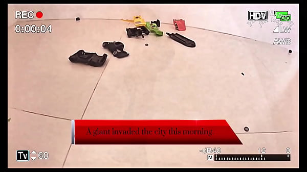 Giantess – crushing toy cars