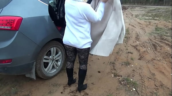 Autumn walk without skirt