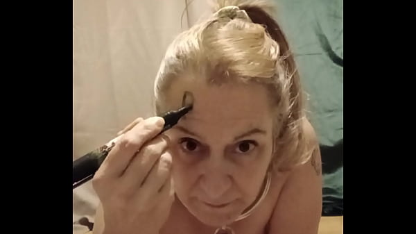 2025 10 14 Esclave F autoseance urine pinces et cire de bougie