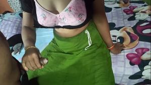 Indian Desi Step Mom FUCK in Hindi XXX