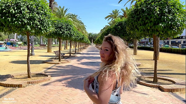 Piss slut fucking in the park in the middle of the day – deepthroat – facial cumshot – piss shower – public sex – ass licking – piss drinking – gagging – pussy fucking – blowjob – pissing