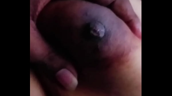 Fucks big boob GF’s hot blow job & shaved pussy in desi MMS