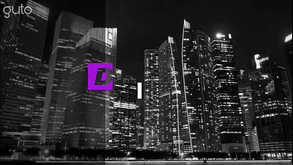 Gordinha rabuda com marquinha de biquini pede pra fude-la até gozar dentro…