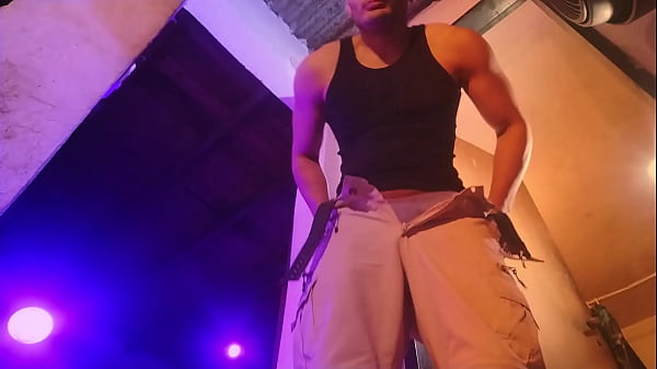 hard y jugetona masturbacion sobre morado y naranja de abajo hacia arriba del Sexy Numero