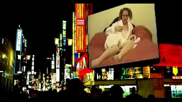 hi i am kelly wright i am a slut as i strip naked and play with my pussy on screen so everybody can see me being a slut