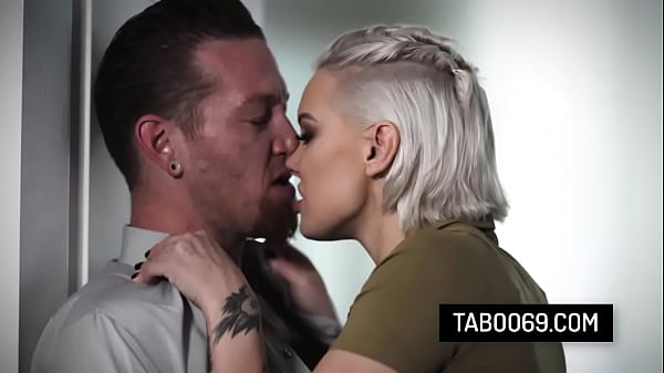 Prison warden Kenzie Taylor fucks with ex-convict