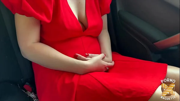 Charlotte, rouquine coquine, se fait déchirer par deux bites