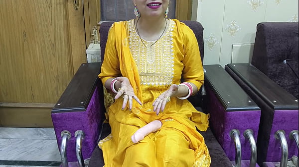 Husband surprises his wife on her birthday by giving her sexual pleasure in hindi audio