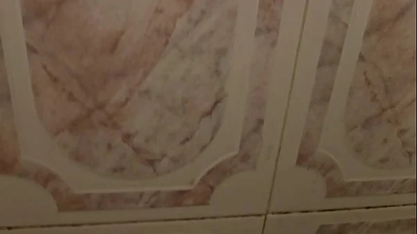 Masturbándome en la ducha!!!!.