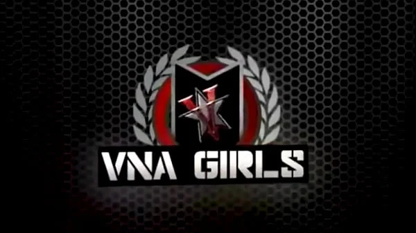 MILF Sara Jay Puts That Big & Fast Toy On Her Clit & Pussy Labia!