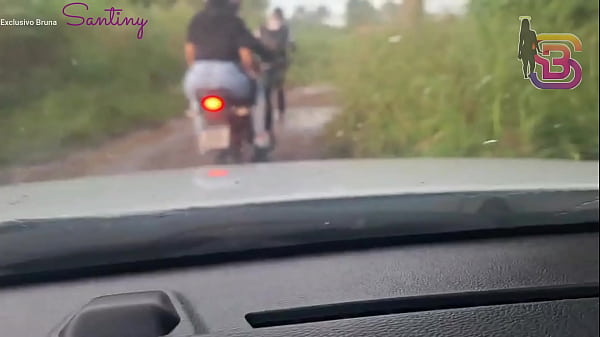 Quase que o meu marido policial ve eu dando dentro do carro para um PAU GIGANTESCO