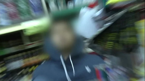 Strawberries and whip cream! Pastries! Jello! Custard! And tasty pussy! If you have a…