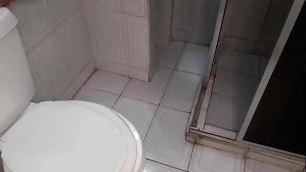 SEXO GOSTOSO NO BANHEIRO JOVENS FAZENDO AQUELA PUTARIA