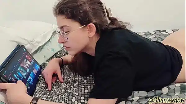 HALLOWEEN – ZOMBIE STARVING FOR YOUR ASS BJ CUM IN MOUTH