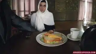 Horny Arab Milf Having An Extra Affair With Servant