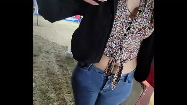 Le pago a mama luchona para que me la jale y acomplete para sus regalos