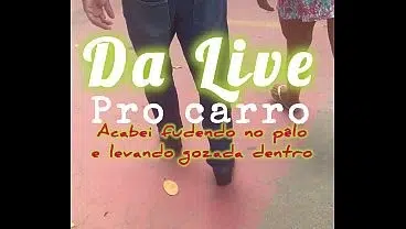 Aceitei a proposta de um fã que veio me pegar dentro do carro