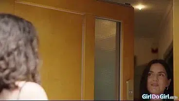 I get to lick my college gfs hairy pussy