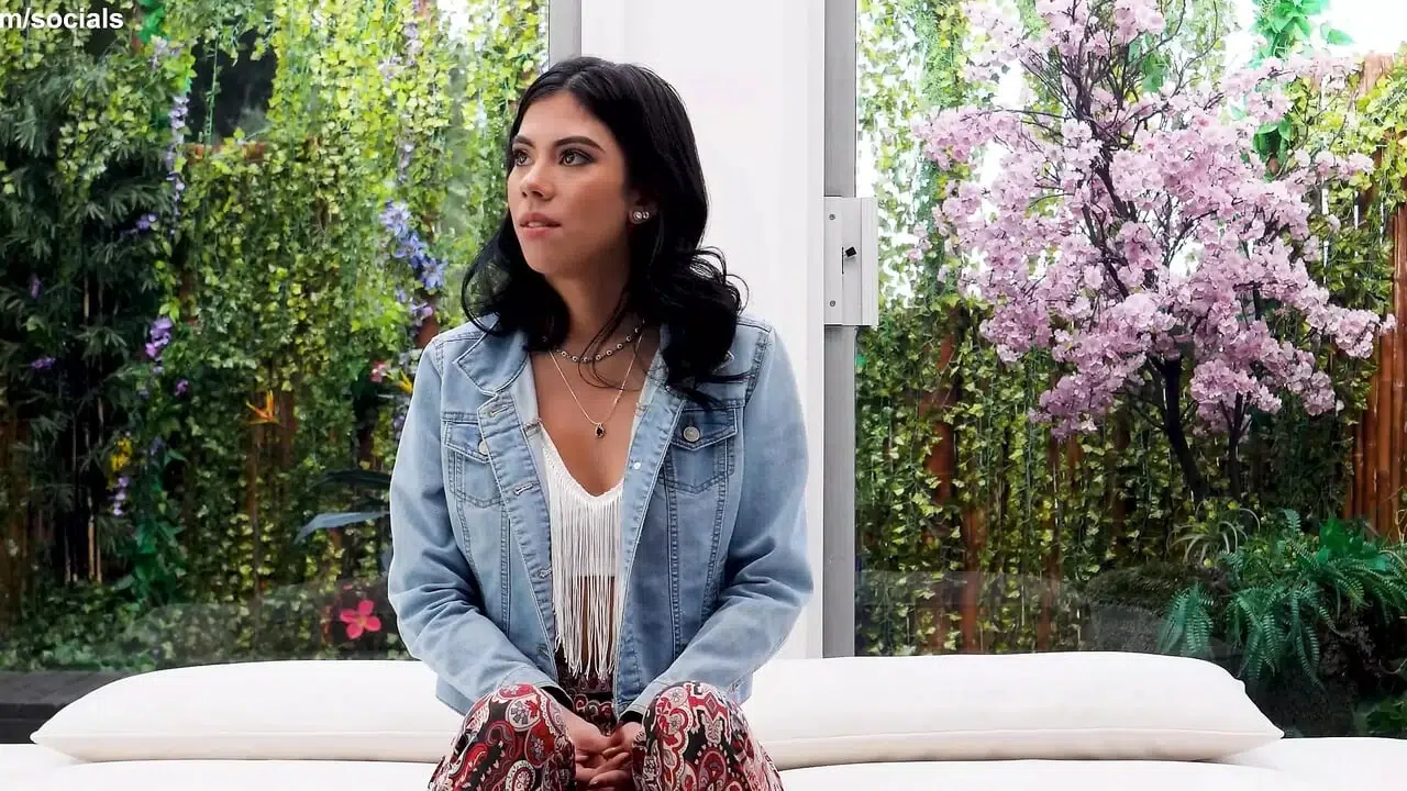 Latina with PERFECT EVERYTHING has multiple orgasm during her audition what is there not to like!