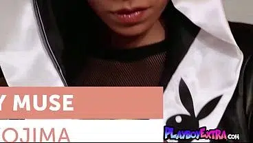 Sensational ebony boxer teen Fatima Kojima warming up her tight nude body