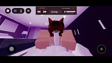 Servant penetrating her lesbian friend while they are both in a nightclub