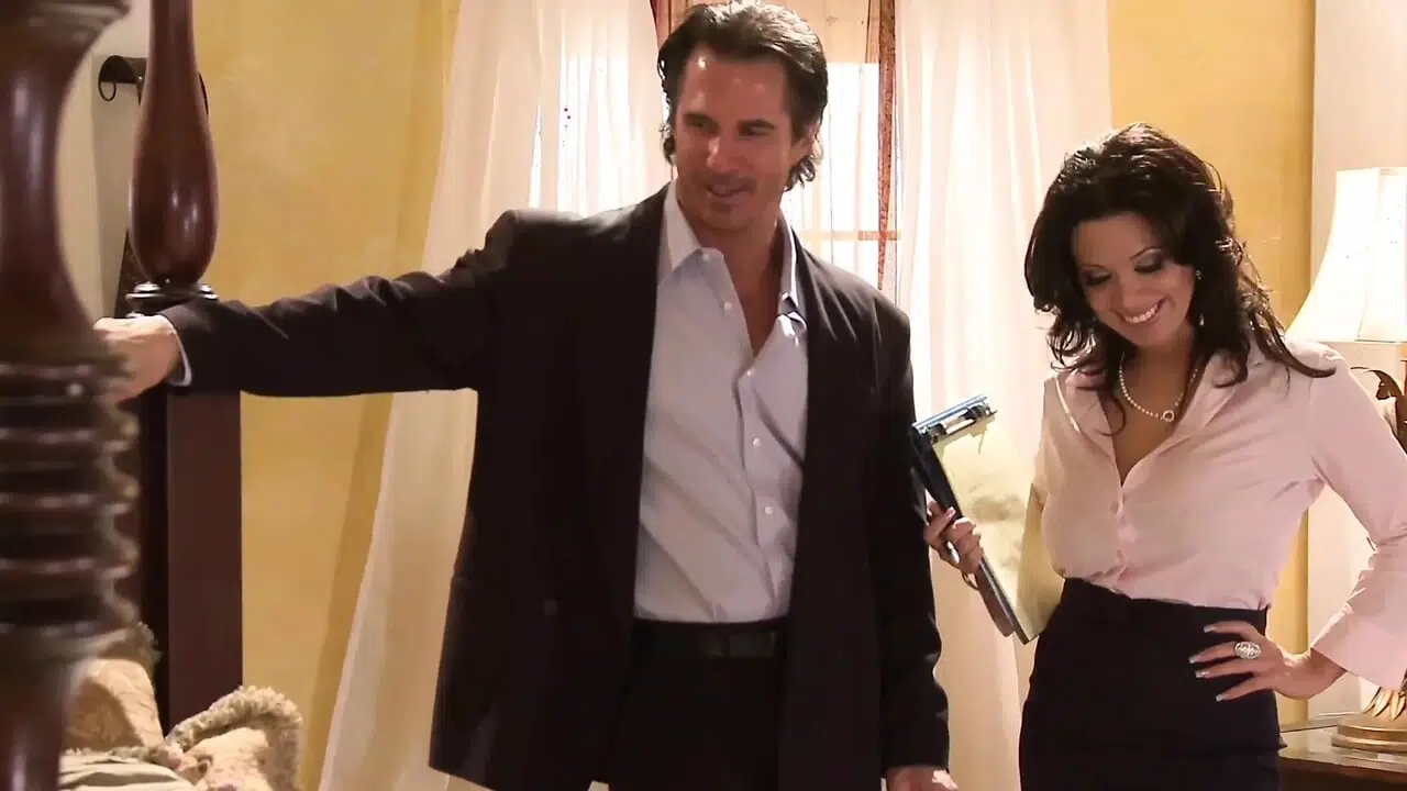 Sexy real estate agent gets her pussy fucked in the bedroom