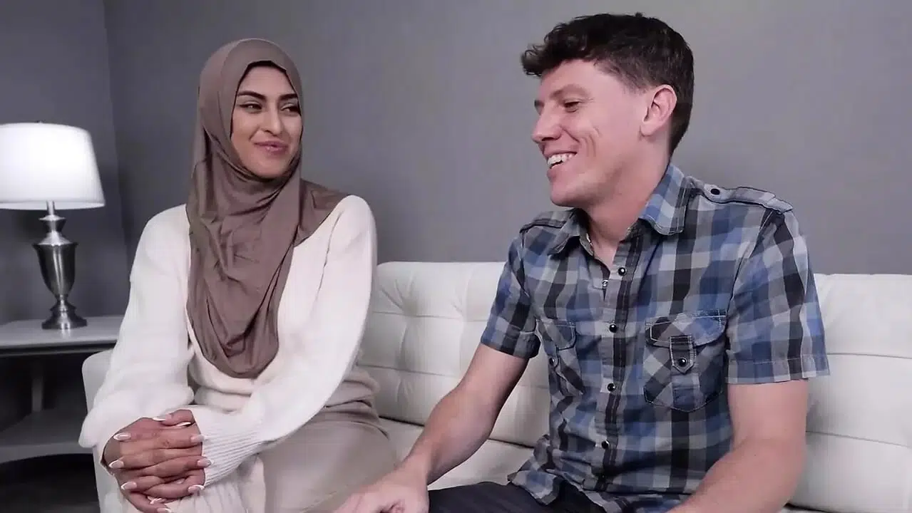 Vile College Professor Takes Advantage Of A Susceptible Young Student – Hijab Hookup