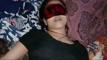 After sucking my pussy, brother in law inserted his thick penis into my pussy.