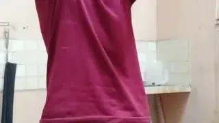 Alan Tokers sé masturba en él trabajó