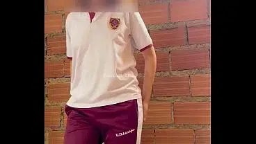 AY AMOR NO ME GRABES MIS PADRES SE DARAN CUENTA QUE NO FUI A LA ESCUELA MEJOR LLÉNAME DE LECHE PORNO CASERO REAL