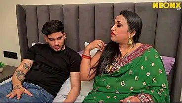 Bhabhi Hot Romance With DESI BOY HARDCORE SEX (HINDI AUDIO)