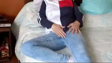 Big load in my stepmom’s hairy pussy after we masturbated, I want to fuck her