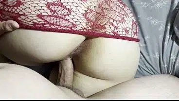 Gently Shoved His Dick Into His Stepsister’s Pussy