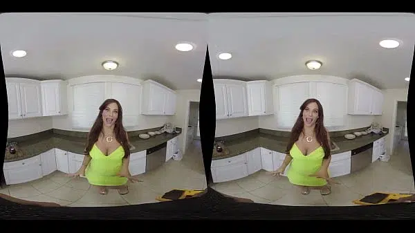 MilfVR – A MILF in Need ft. Syren De Mer