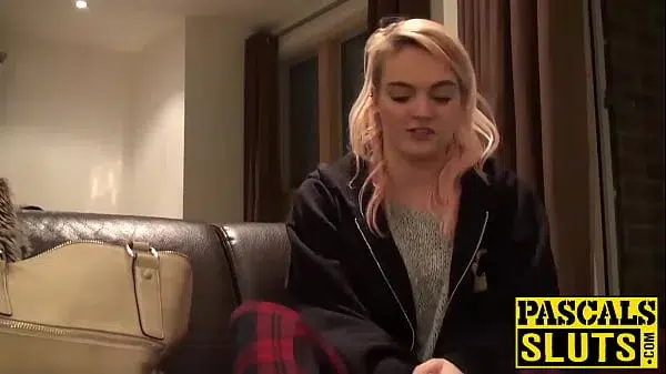 Playful chick Carly reaching orgasm while fingering herself