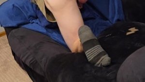 Bi curious Straight army guy CUMS WHILE PUTTING A DILDO IN GIS ASS!