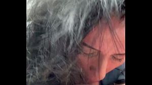 I adore to suck him in the car