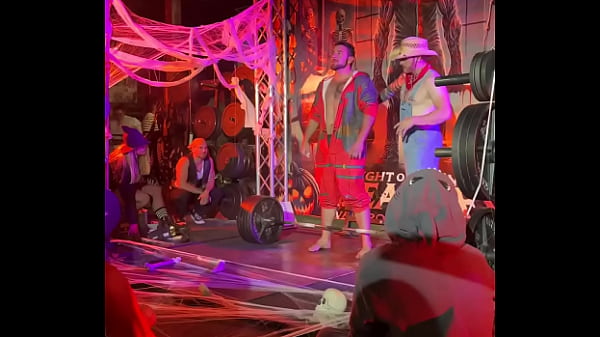 545lbs at a halloween deadlift competition