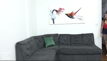 Amigas safadas em viajem usam o brinquedo sexual na buceta bem meladinha um Lésbo delicioso com duas putinha (VIDEO COMPLEO NO RED)