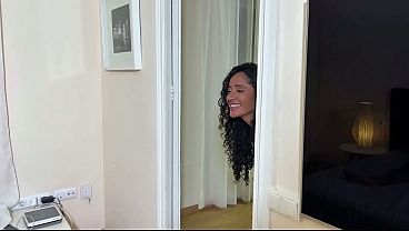 Chamei minha amiga pra conhecer meu namorado BBC e ele fodeu ela feito uma vagabunda COMPLETO NO SHEER/RED