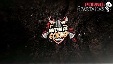 Esposa Putinha dá o Cuzinho na Frente do Corno