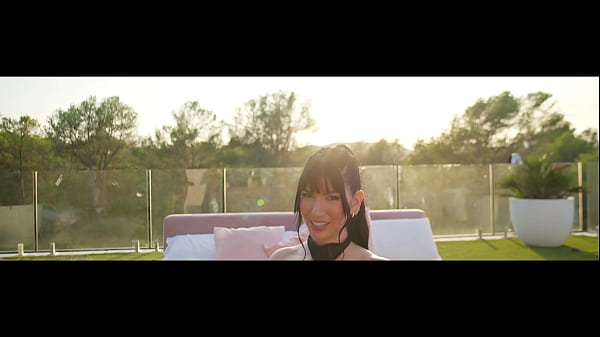 Esta guarra colombiana recibe una buena tanda de pollas por su cumpleaños. BBC gangbang a Yenifer Chacon