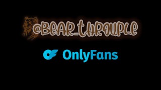 Follándole el culo a pelo a gordo peludo