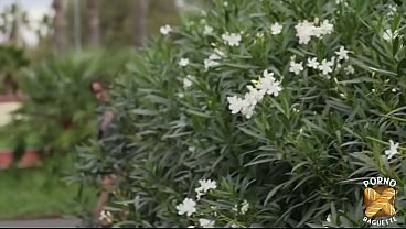 Gigi, coquine sensuelle, s’offre deux belles bites