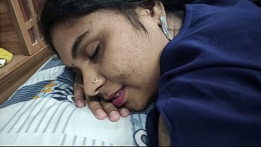 Husband Buries His Tongue Deep in Wife’s Juicy Ass